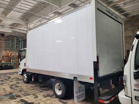 New 2024 Isuzu NPR image 3