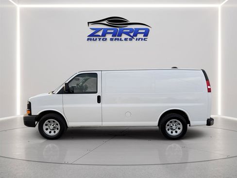 Used 2014 Chevrolet Express 1500 AWD image 3