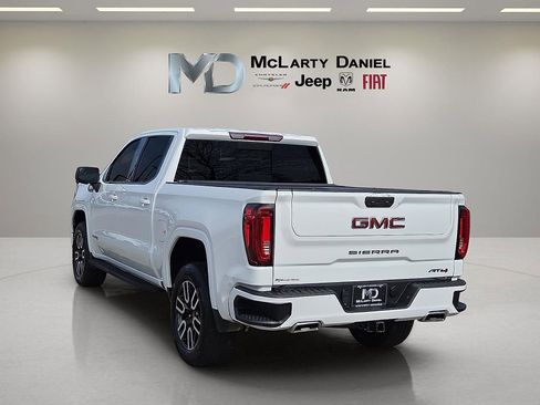 Used 2022 GMC Sierra 1500 AT4 w/ AT4 Preferred Package image 4