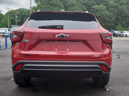New 2026 Chevrolet Trax RS w/ Driver Confidence Package FWD image 4