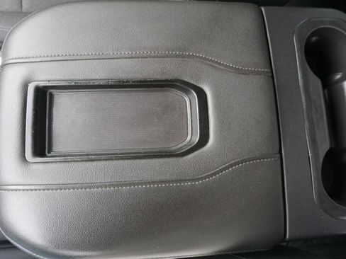 Used 2020 Chevrolet Silverado 1500 RST AWD/4WD image 29