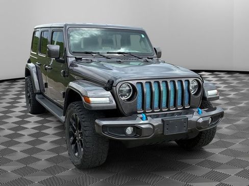Used 2021 Jeep Wrangler Unlimited Sahara AWD/4WD image 7