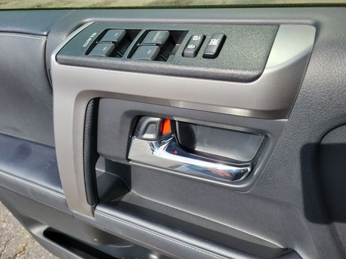 Used 2024 Toyota 4Runner SR5 image 7