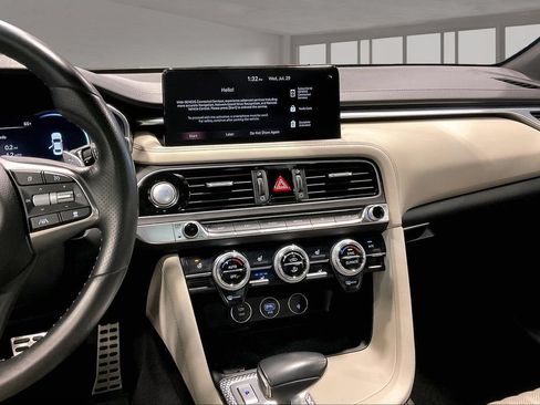 Used 2023 Genesis G70 2.0T w/ Sport Prestige Package AWD/4WD image 10