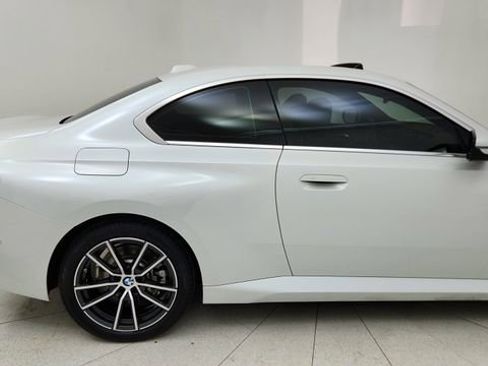 Used 2025 BMW 230i xDrive Coupe w/ Premium Package image 12
