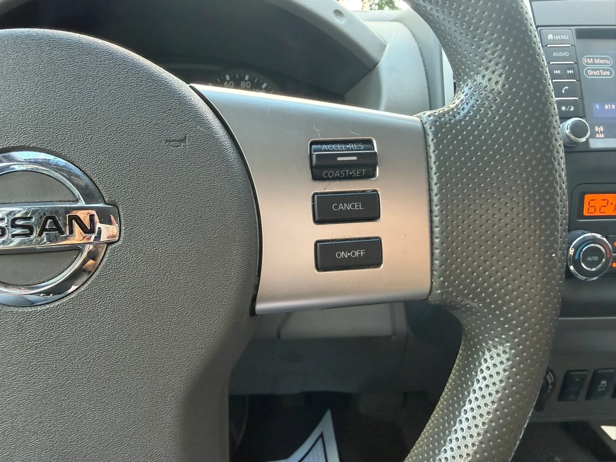 Used 2020 Nissan Frontier SV w/ Midnight Edition Floor Mats AWD/4WD image 22