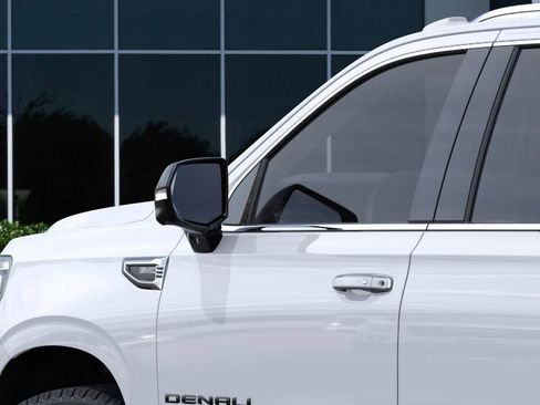 New 2026 GMC Yukon XL Denali image 12