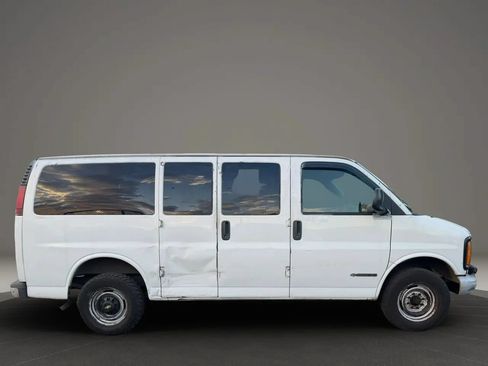 Used 2001 Chevrolet Express 2500 Passenger RWD image 4