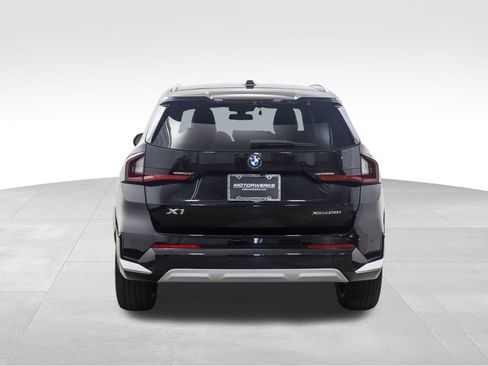 Used 2026 BMW X1 xDrive28i image 5