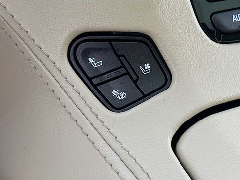 Used 2019 GMC Yukon Denali AWD/4WD image 22