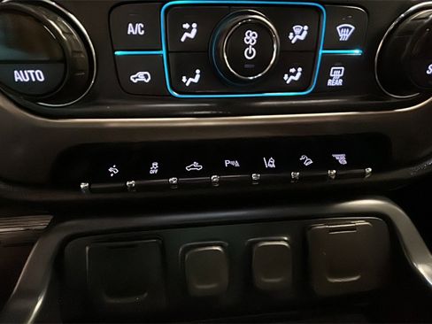 Used 2018 GMC Sierra 2500 Denali w/ Duramax Plus Package image 26