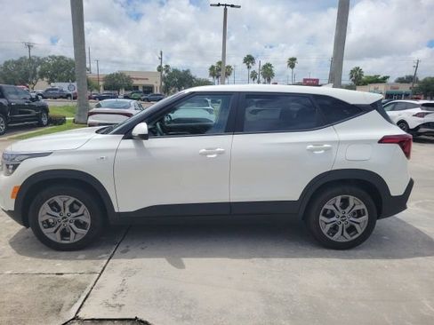 Certified 2024 Kia Seltos LX AWD/4WD image 6