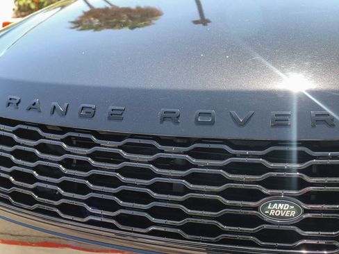 Used 2021 Land Rover Range Rover AWD/4WD image 11