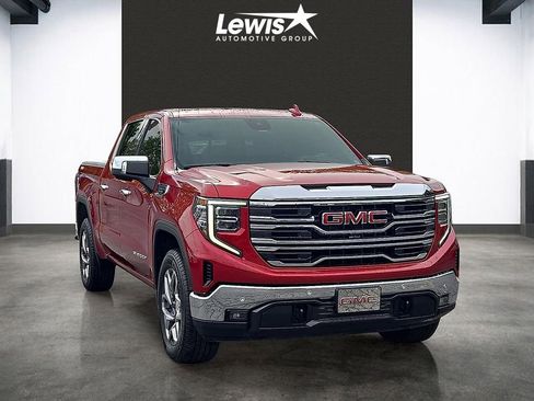 Used 2022 GMC Sierra 1500 SLT w/ SLT Premium Plus Package AWD/4WD image 6
