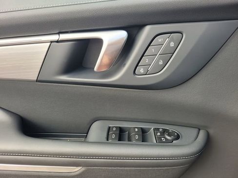 New 2026 Buick Enclave Preferred w/ Power Package image 22