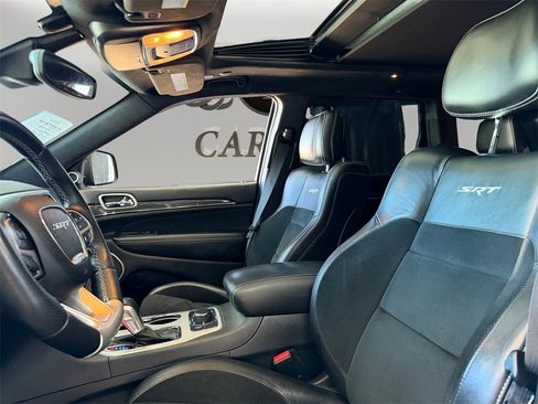 Used 2018 Jeep Grand Cherokee SRT w/ Trailer Tow Group IV image 9