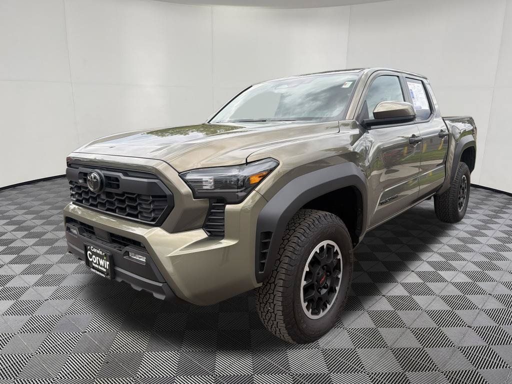 Used 2026 Toyota Tacoma TRD Off-Road AWD/4WD image 3