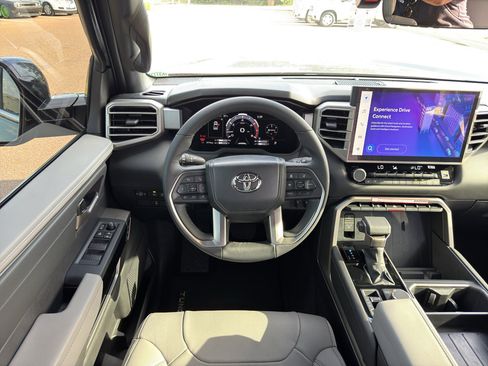 Used 2026 Toyota Tundra Limited AWD/4WD image 20