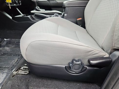 Used 2022 Toyota Tacoma SR5 image 21