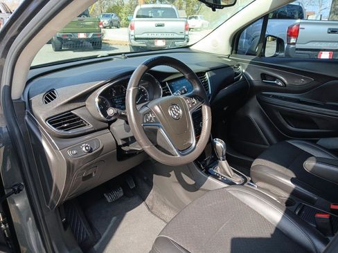 Used 2018 Buick Encore Preferred image 17