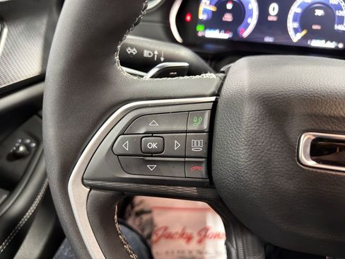 Used 2025 Jeep Grand Cherokee Altitude w/ MOPAR Finishing Package image 26