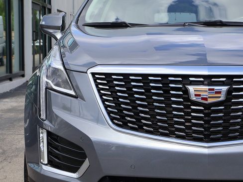 Used 2021 Cadillac XT5 Premium Luxury image 16