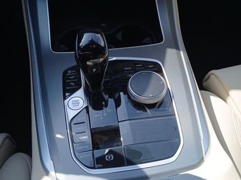 Used 2022 BMW X5 sDrive40i w/ Premium Package RWD image 20