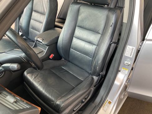 Used 2011 Honda Accord EX-L image 32