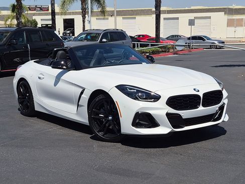 New 2026 BMW Z4 sDrive30i w/ Premium Package RWD image 2