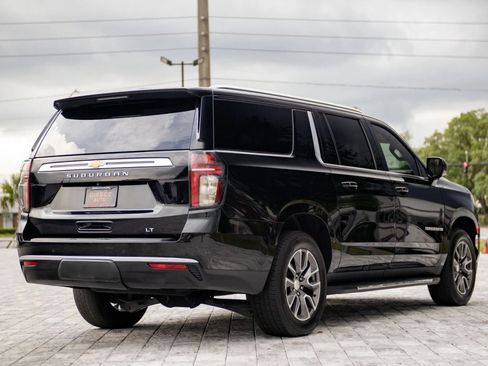 Used 2021 Chevrolet Suburban LT RWD image 14