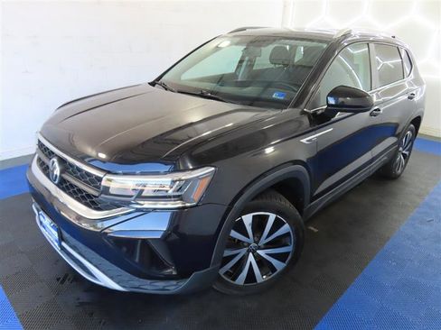 Used 2022 Volkswagen Taos SE AWD/4WD image 4