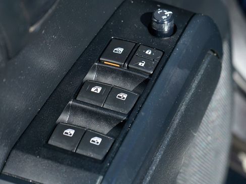 Used 2019 Toyota Tacoma SR w/ SR Convenience Package image 15