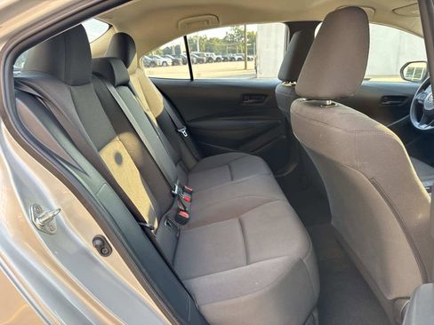 Used 2024 Toyota Corolla LE image 18