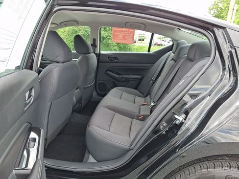 Certified 2023 Nissan Altima 2.5 SV AWD/4WD image 12