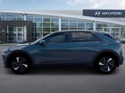 New 2026 Hyundai Ioniq 5 SEL image 3
