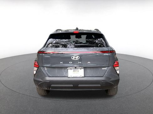 Used 2025 Hyundai Kona SEL image 6