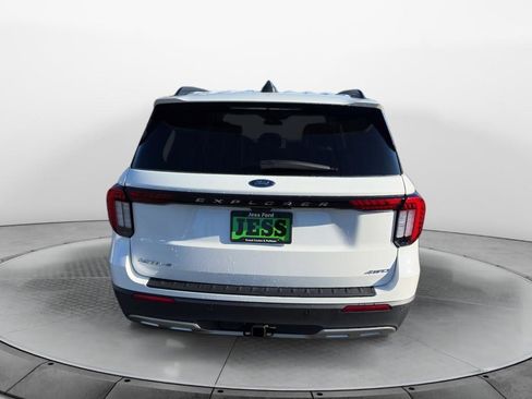 New 2026 Ford Explorer Active w/ Active Comfort Package image 5