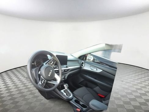 Certified 2024 Kia Forte LXS image 3