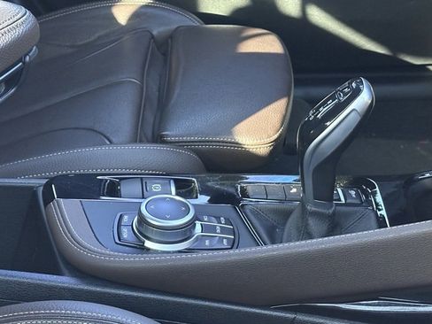 Used 2022 BMW X1 sDrive28i w/ M Sport Package image 6