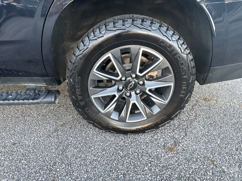 Used 2023 Chevrolet Tahoe Z71 image 14