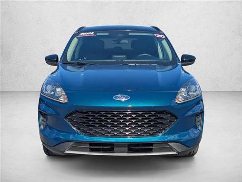 Used 2020 Ford Escape SE Sport image 2