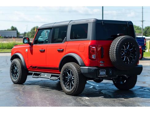 Used 2024 Ford Bronco Big Bend AWD/4WD image 3