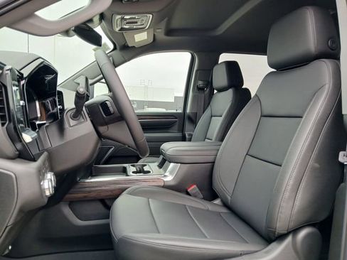 New 2026 GMC Sierra 2500 SLT w/ SLT Premium Package AWD/4WD image 10