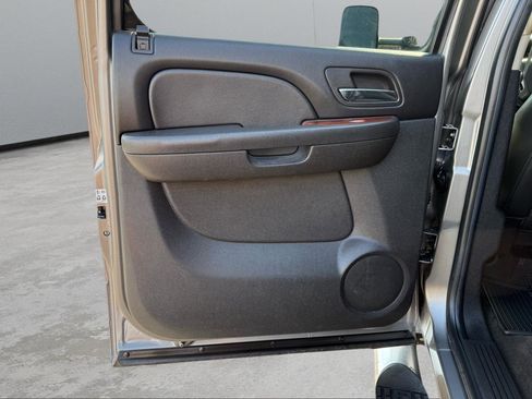 Used 2013 GMC Sierra 2500 SLT w/ SLT Convenience Package image 28