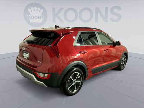 Used 2024 Kia Niro LX FWD image 16