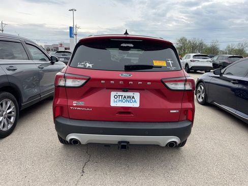 Used 2020 Ford Escape Titanium AWD/4WD image 3