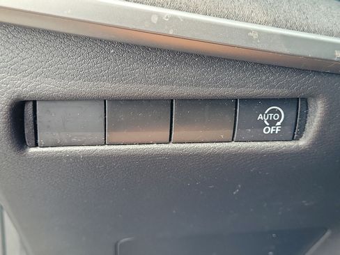Certified 2025 Nissan Kicks SV w/ Charging Package FWD image 20