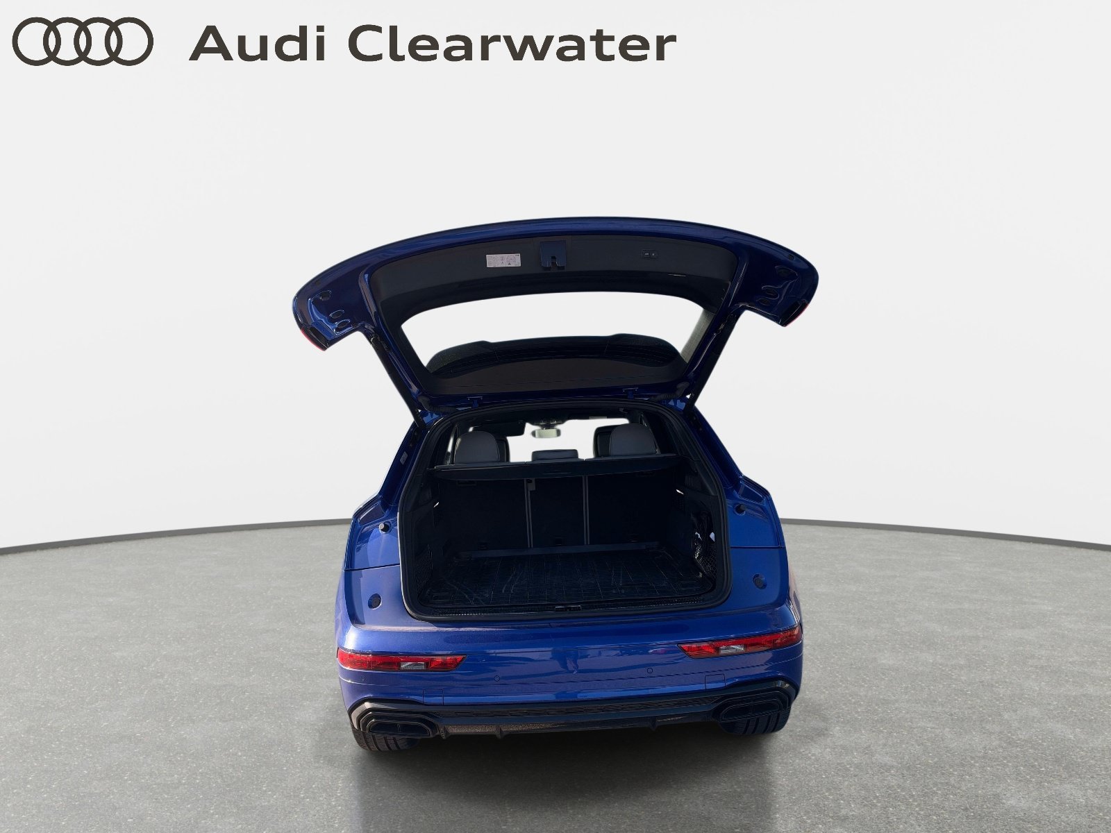 Used 2024 Audi Q5 e Premium Plus w/ Premium Plus Package AWD/4WD image 7