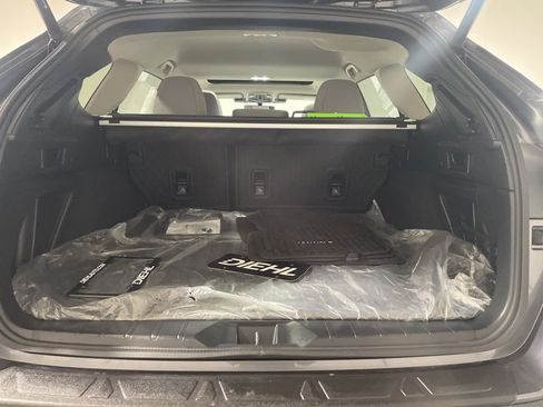 Used 2025 Subaru Outback Premium w/ Popular Package #1A image 8