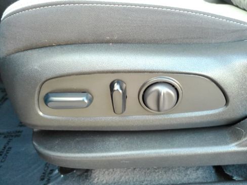 Used 2023 Chevrolet Equinox LS w/ LS Convenience Package FWD image 13